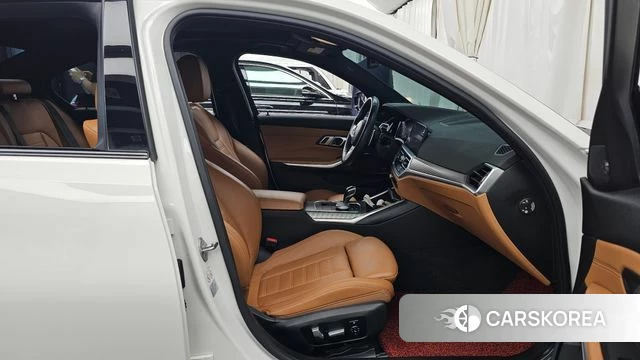 BMW 3 Series (G20) 2019 Белый из Кореи, фото 2