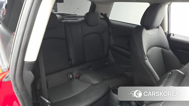 Mini Cooper 2022 Красный из Кореи, фото 2
