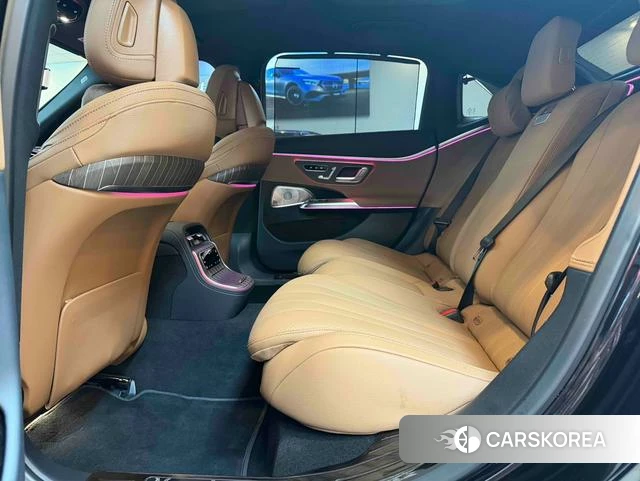 Mercedes-Benz E-class 2024 Черный из Китая, фото 2