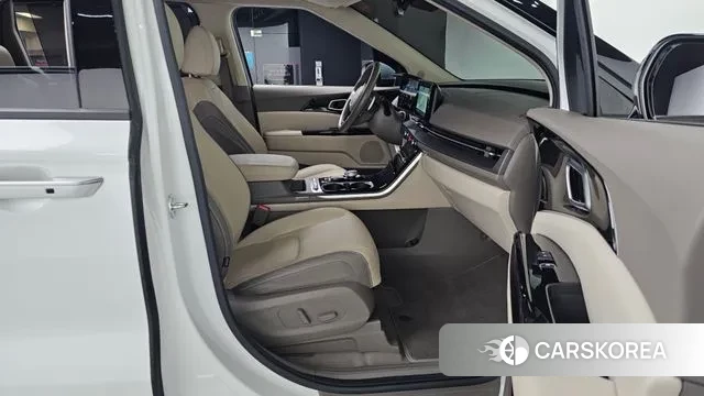 Kia Carnival 4th generation 2022 Белый из Кореи, фото 2