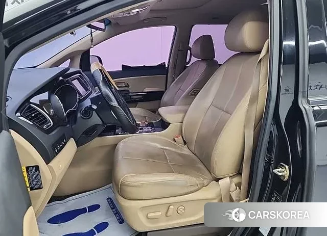 Kia The New Carnival 2018 Черный из Кореи, фото 2