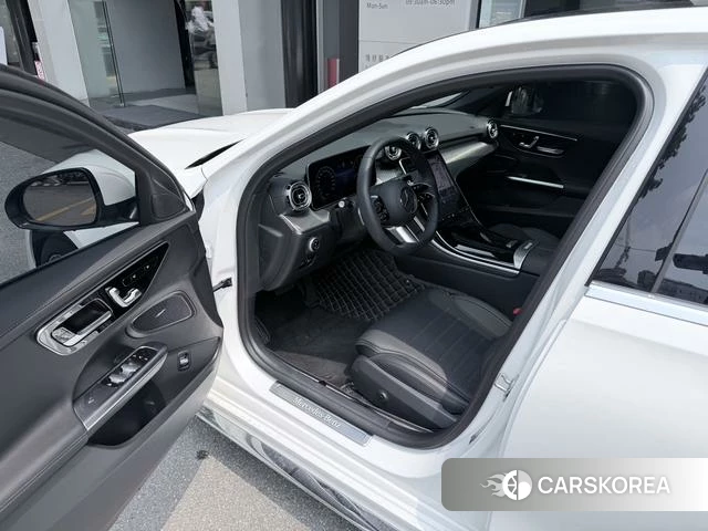 Mercedes-Benz Class C 2024 Белый из Китая, фото 2