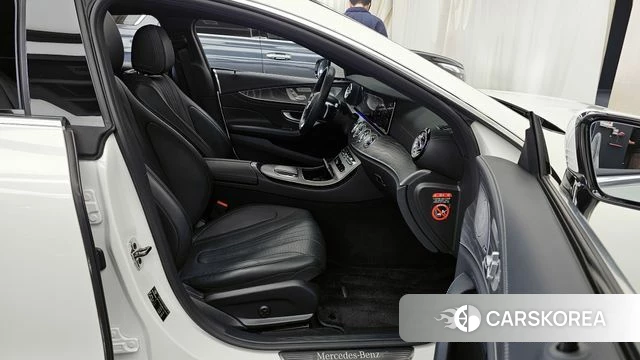 Mercedes-Benz CLS-Class C257 2022 Белый из Кореи, фото 2