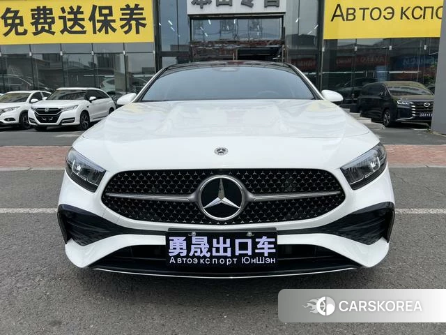 Mercedes-Benz Class A 2023 Белый из Китая, фото 2
