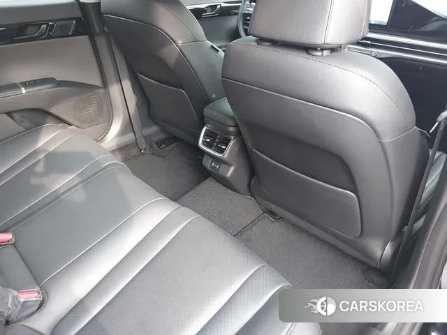Hyundai Grandeur Hybrid (GN7) 2023 Черный из Кореи, фото 2