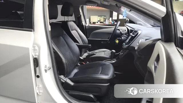 Chevrolet (GM Daewoo) The New Aveo Sedan 2018 Белый из Кореи, фото 2