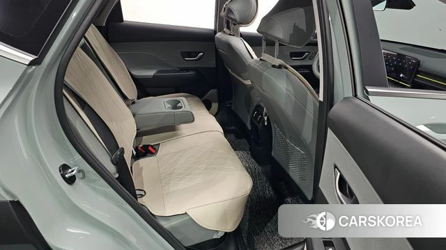 Hyundai Kona (SX2) 2026 Серебристо-серый из Кореи, фото 2
