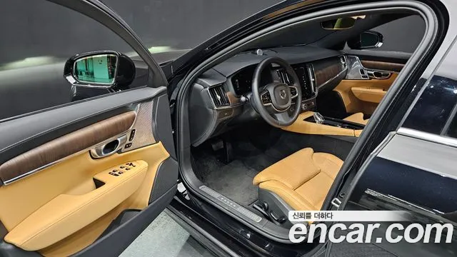 Volvo S90 2023 Черный из Кореи, фото 2