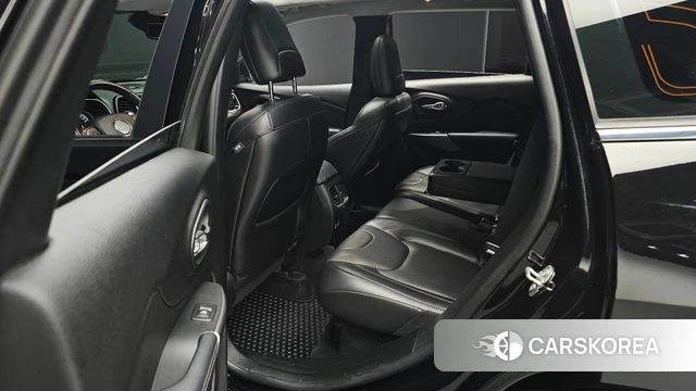 Jeep Cherokee (KL) 2021 Черный из Кореи, фото 2