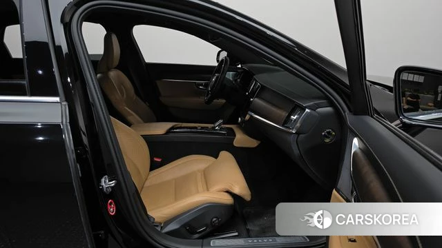 Volvo S90 2021 Черный из Кореи, фото 2