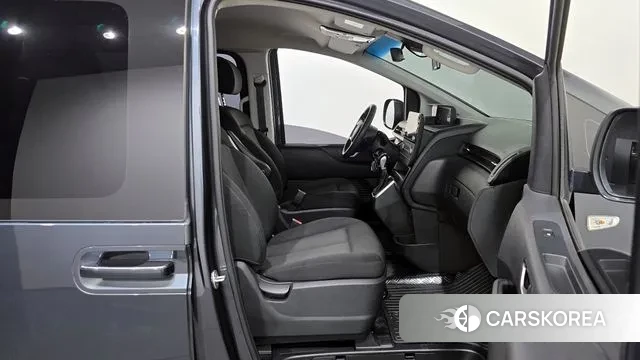 Hyundai Staria 2021 Серый из Кореи, фото 2