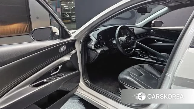 Hyundai Avante (CN7) 2022 Серебристо-серый из Кореи, фото 2