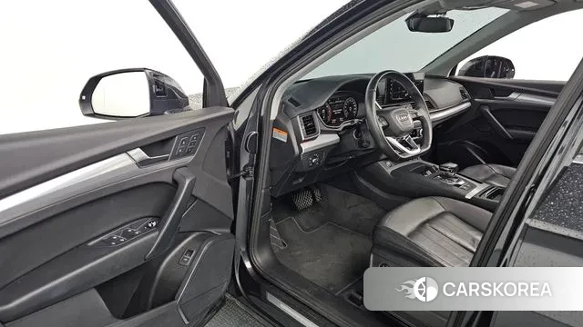 Audi Q5 (FY) 2022 Серый из Кореи, фото 2
