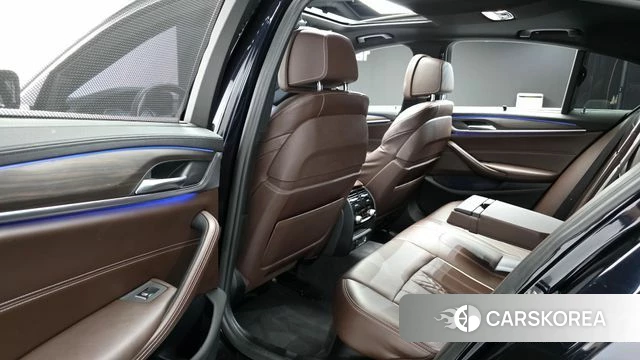 BMW 5 Series (G30) 2018 Синий из Кореи, фото 2