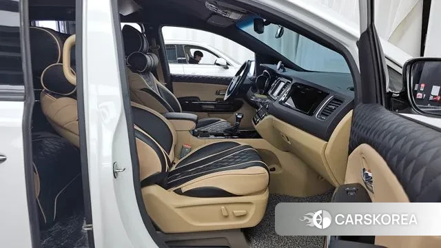 Kia The New Carnival 2018 Белый из Кореи, фото 2