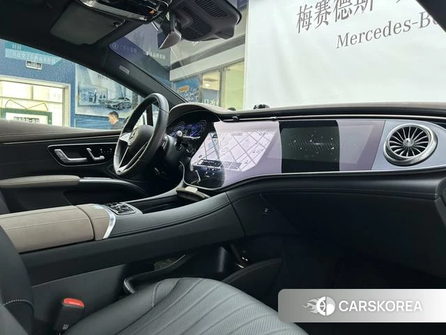 Mercedes-Benz EQS 2025 Серебристо-серый из Китая, фото 2