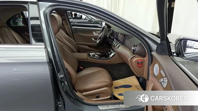 Mercedes-Benz E-Class W213 2019 Серый из Кореи, фото 2