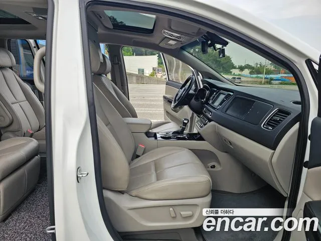 Kia The New Carnival id 2718126 из Кореи 2