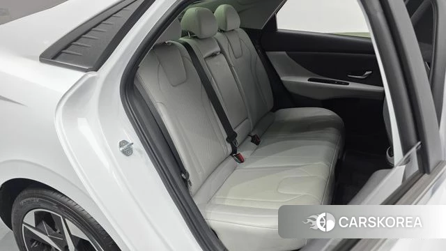 Hyundai Avante Hybrid (CN7) 2020 Белый из Кореи, фото 2