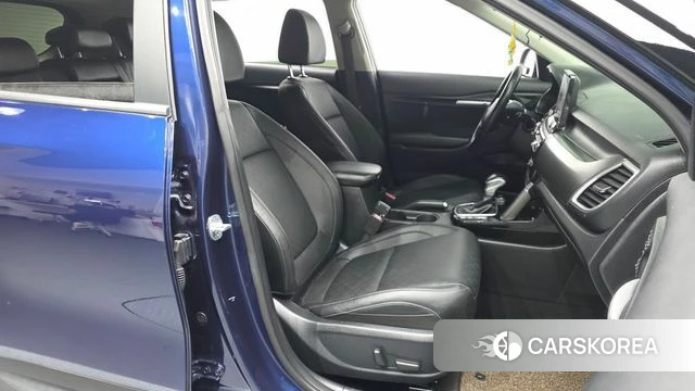 Kia Seltos 2021 Синий из Кореи, фото 2