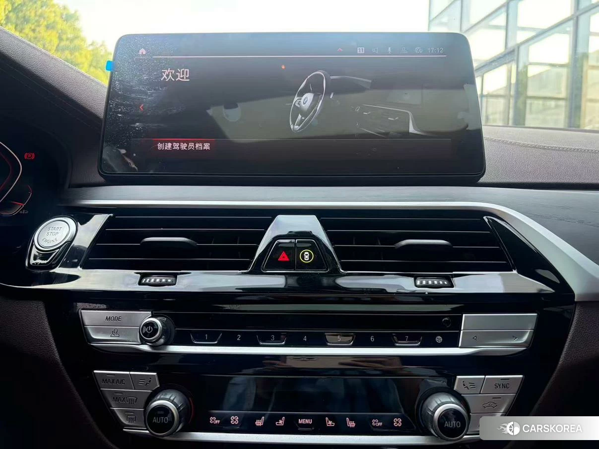 BMW 5 series 2021 Черный из Китая, фото 2