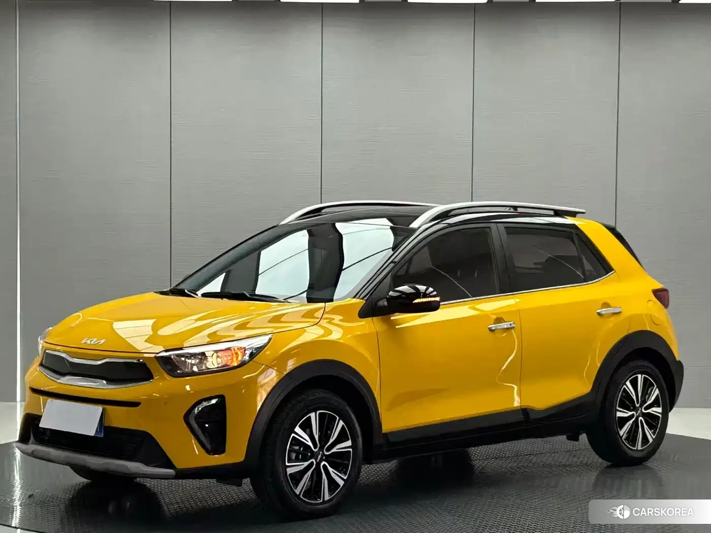 Kia KX1 2022 Yellow/orange из Китая, фото 2