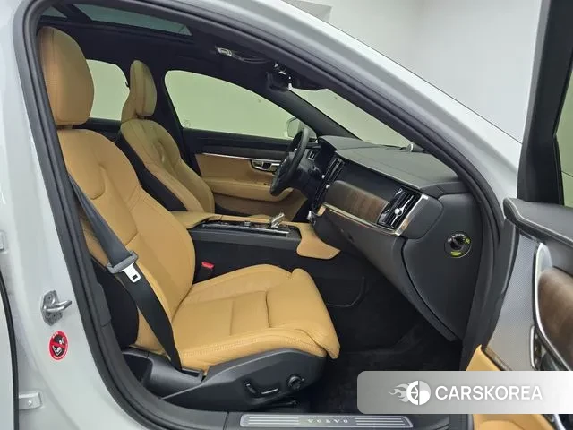 Volvo S90 2021 Белый из Кореи, фото 2