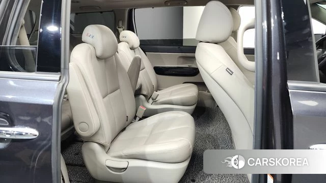 Kia The New Carnival 2019 Серый из Кореи, фото 2