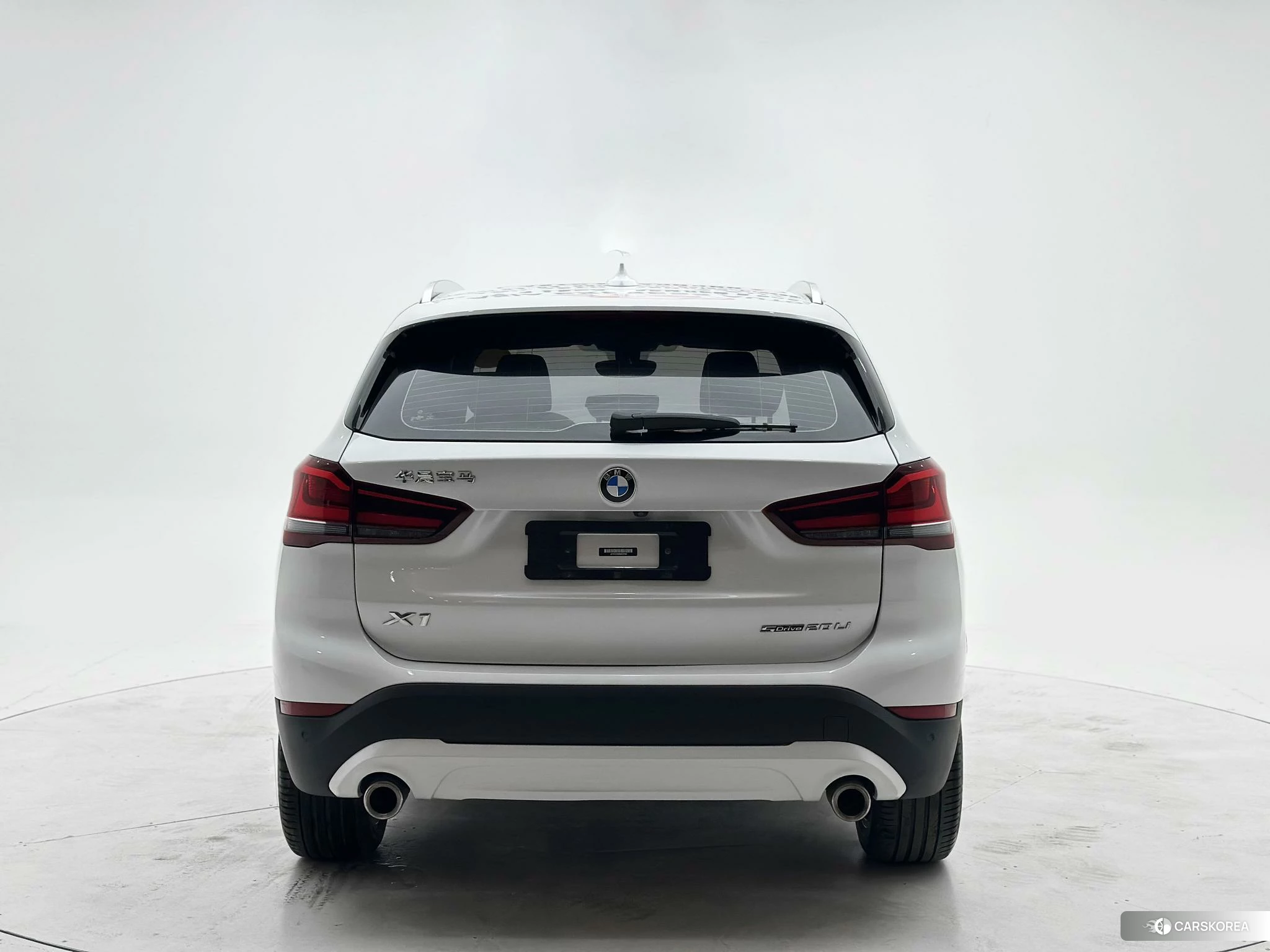 BMW X1 2021 Белый из Китая, фото 2
