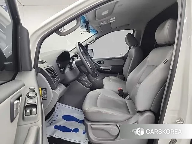 Hyundai The New Grand Starex 2019 Белый из Кореи, фото 2