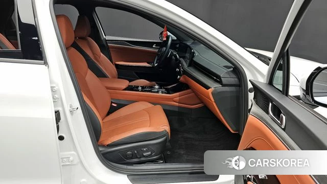 Kia The New K5 3rd generation 2024 Белый из Кореи, фото 2