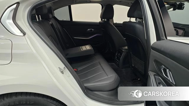 BMW 3 Series (G20) 2019 Белый из Кореи, фото 2