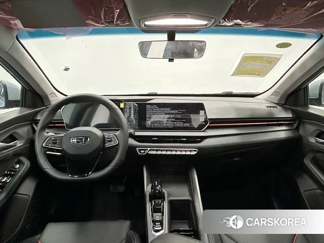 Geely Automobile Binrui 2026 Серебристо-серый из Китая, фото 2