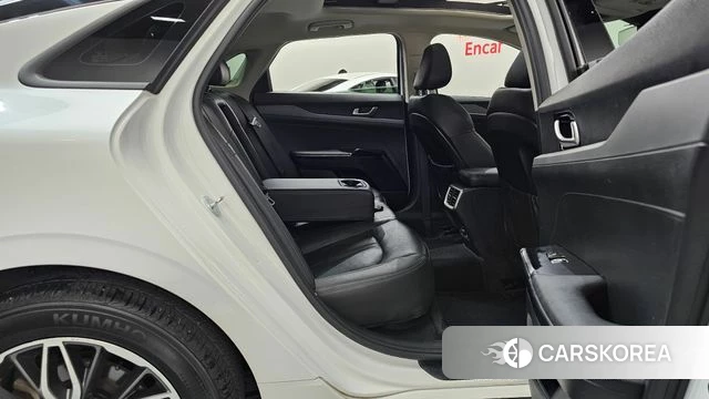 Kia K5 3rd generation 2023 Белый из Кореи, фото 2