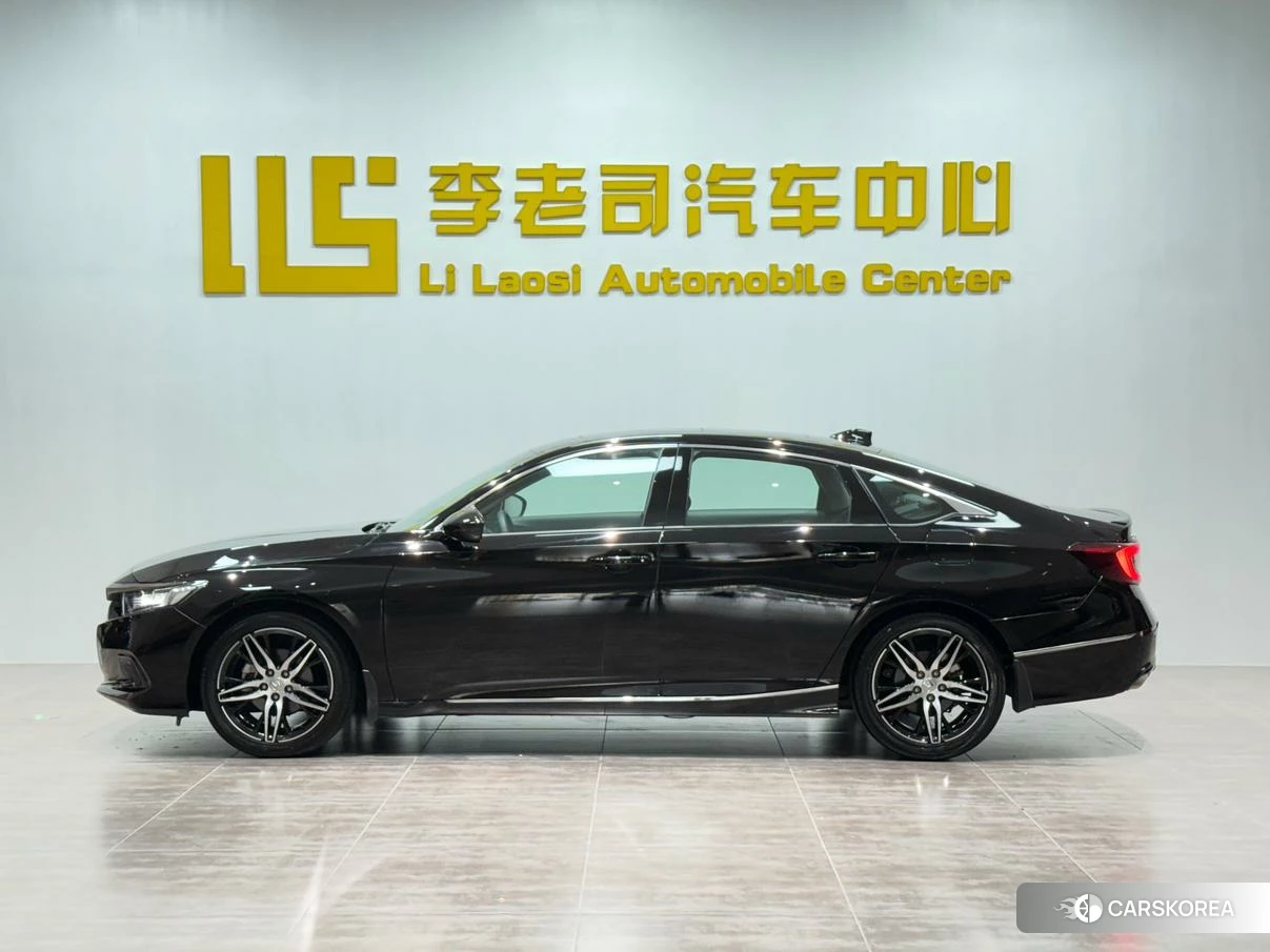 Honda Accord 2021 Черный из Китая, фото 2