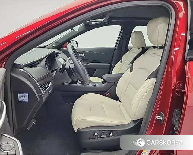 Cadillac XT4 2022 Красный из Кореи, фото 2