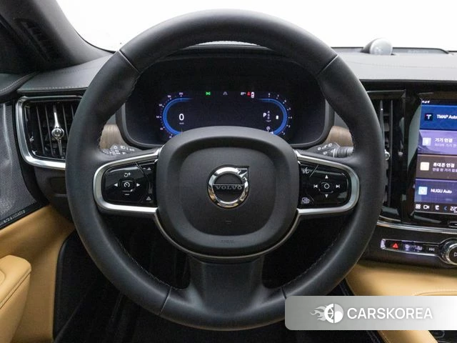 Volvo V90 Cross-Country 2023 Белый из Кореи, фото 2