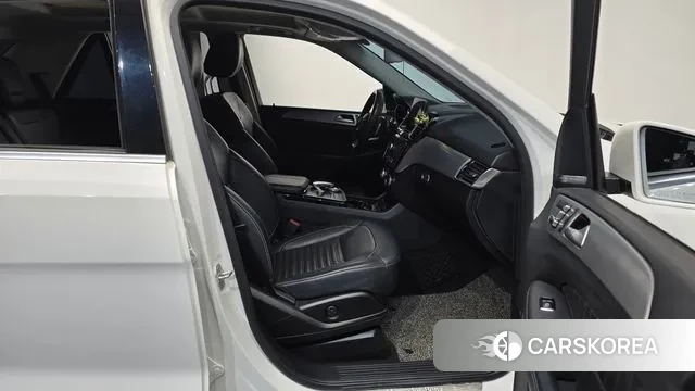 Mercedes-Benz GLE - Class W166 2018 Белый из Кореи, фото 2