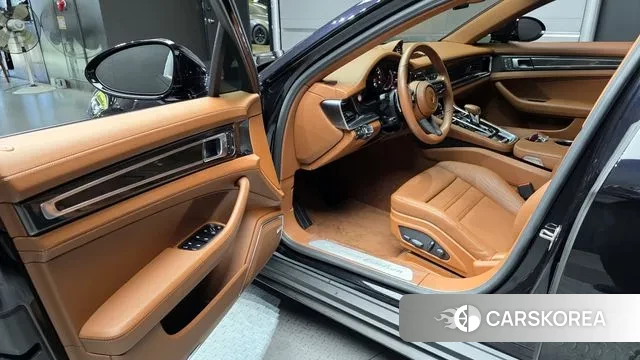 Porsche Panamera (971) 2023 Черный из Кореи, фото 2