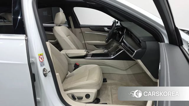 Audi A6 (C8) 2021 Белый из Кореи, фото 2