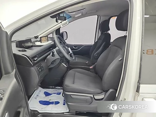 Hyundai Staria 2022 Белый из Кореи, фото 2