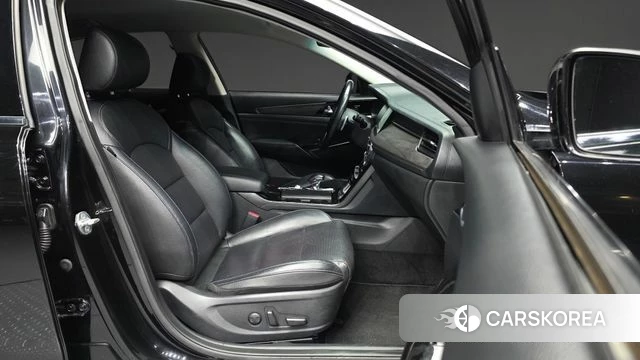 Kia K7 Premier 2021 Черный из Кореи, фото 2