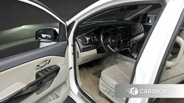 Kia The New Carnival 2019 Белый из Кореи, фото 2