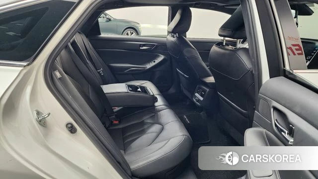Toyota Avalon 5th Generation 2022 Белый из Кореи, фото 2