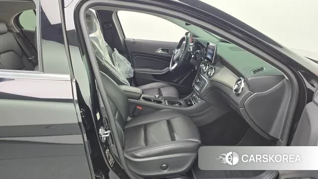 Mercedes-Benz GLA-Class X156 2018 Черный из Кореи, фото 2