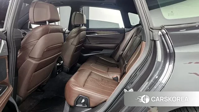 BMW 6 Series GT (G32) 2019 Серый из Кореи, фото 2