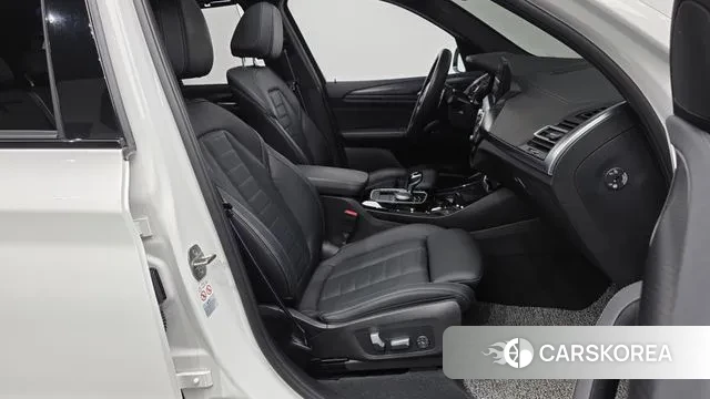 BMW X3 (G01) 2023 Белый из Кореи, фото 2