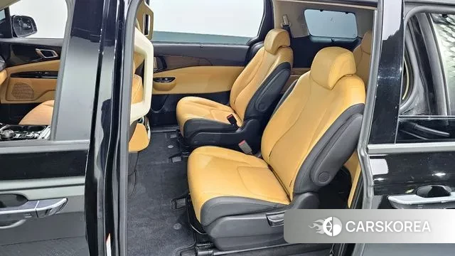 Kia Carnival 4th generation 2023 Черный из Кореи, фото 2