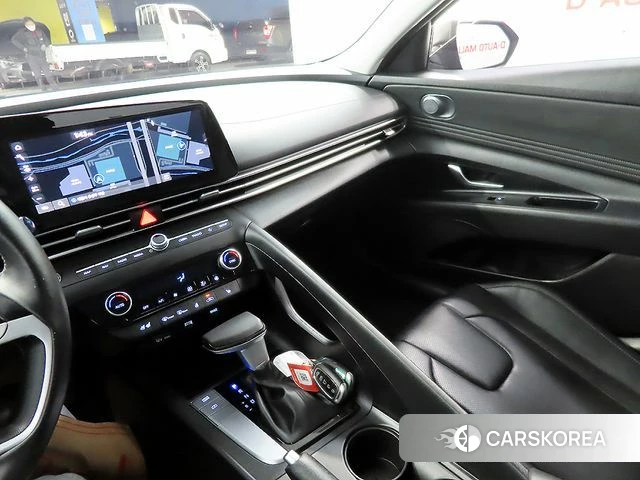 Hyundai Avante (CN7) 2022 Серебристо-серый из Кореи, фото 2