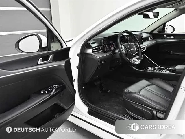 Kia K5 3rd generation 2022 Белый из Кореи, фото 2